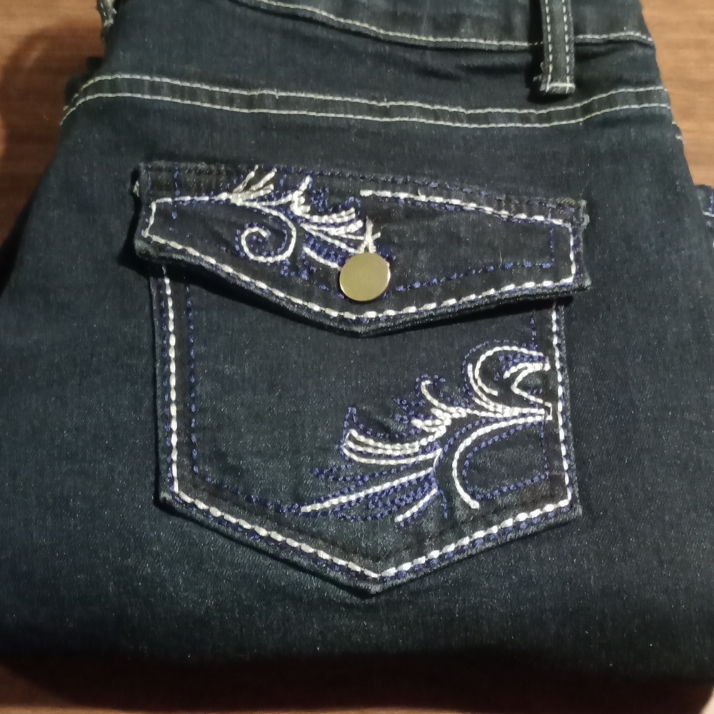 Woman's Strength Jeans
